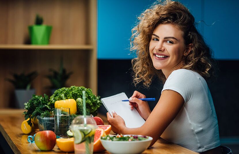 Sikap positif seorang gadis dalam diet