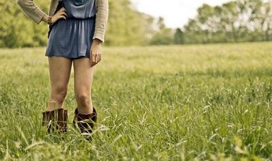 Kaedah untuk menurunkan berat badan di kaki dan paha